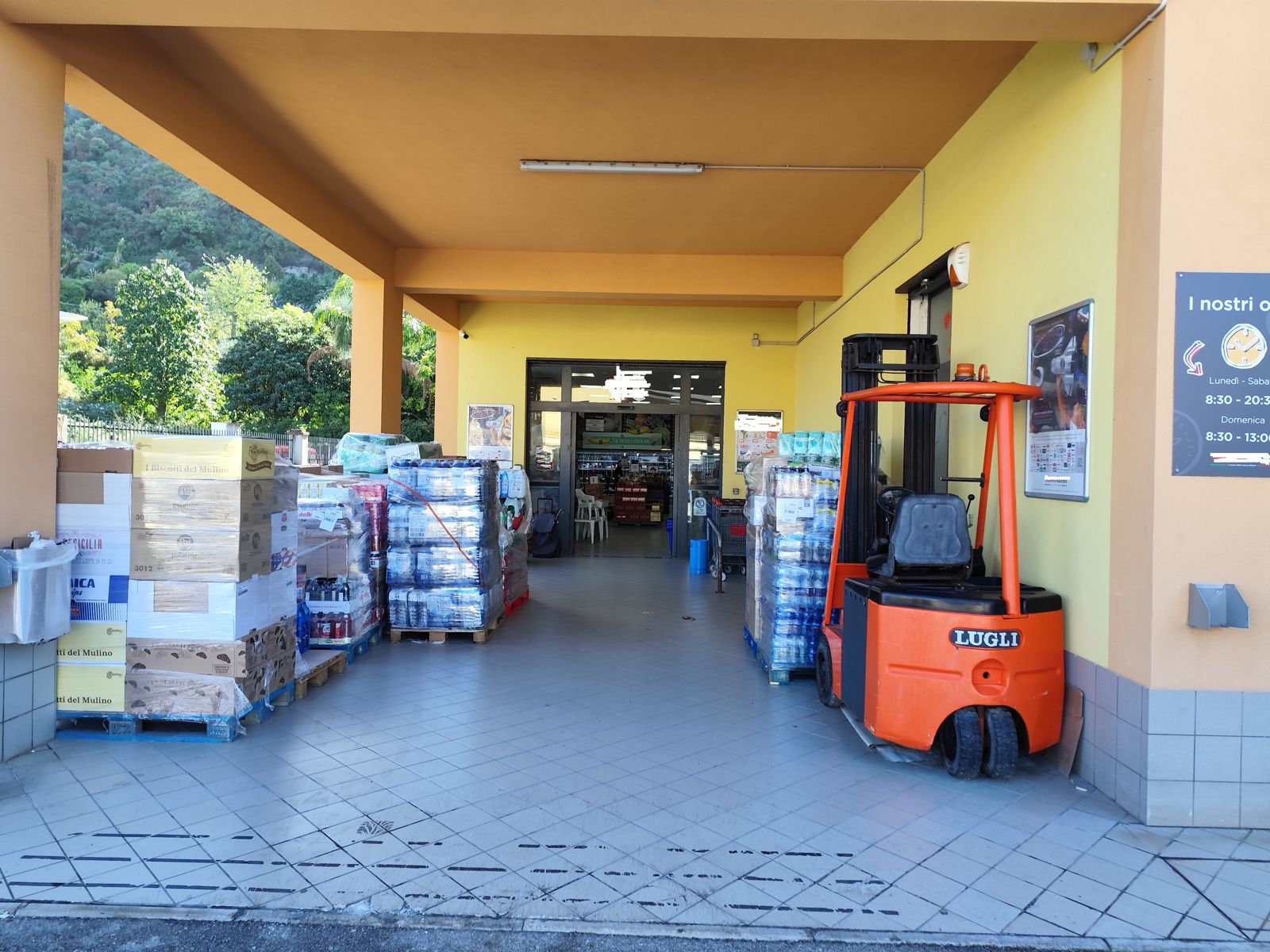 Immobile commerciale a Piraino