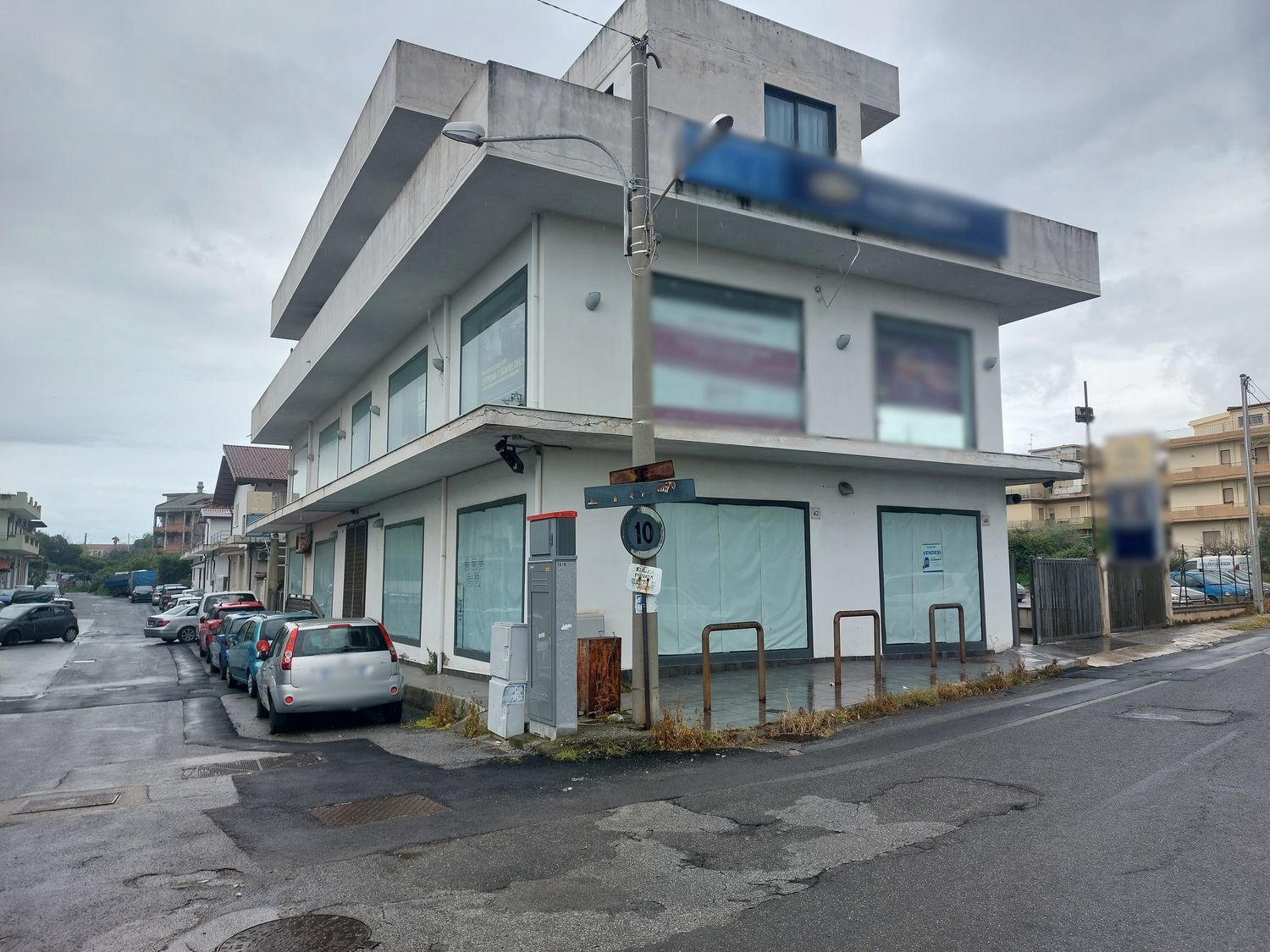 Immobile commerciale a Barcellona Pozzo di Gotto