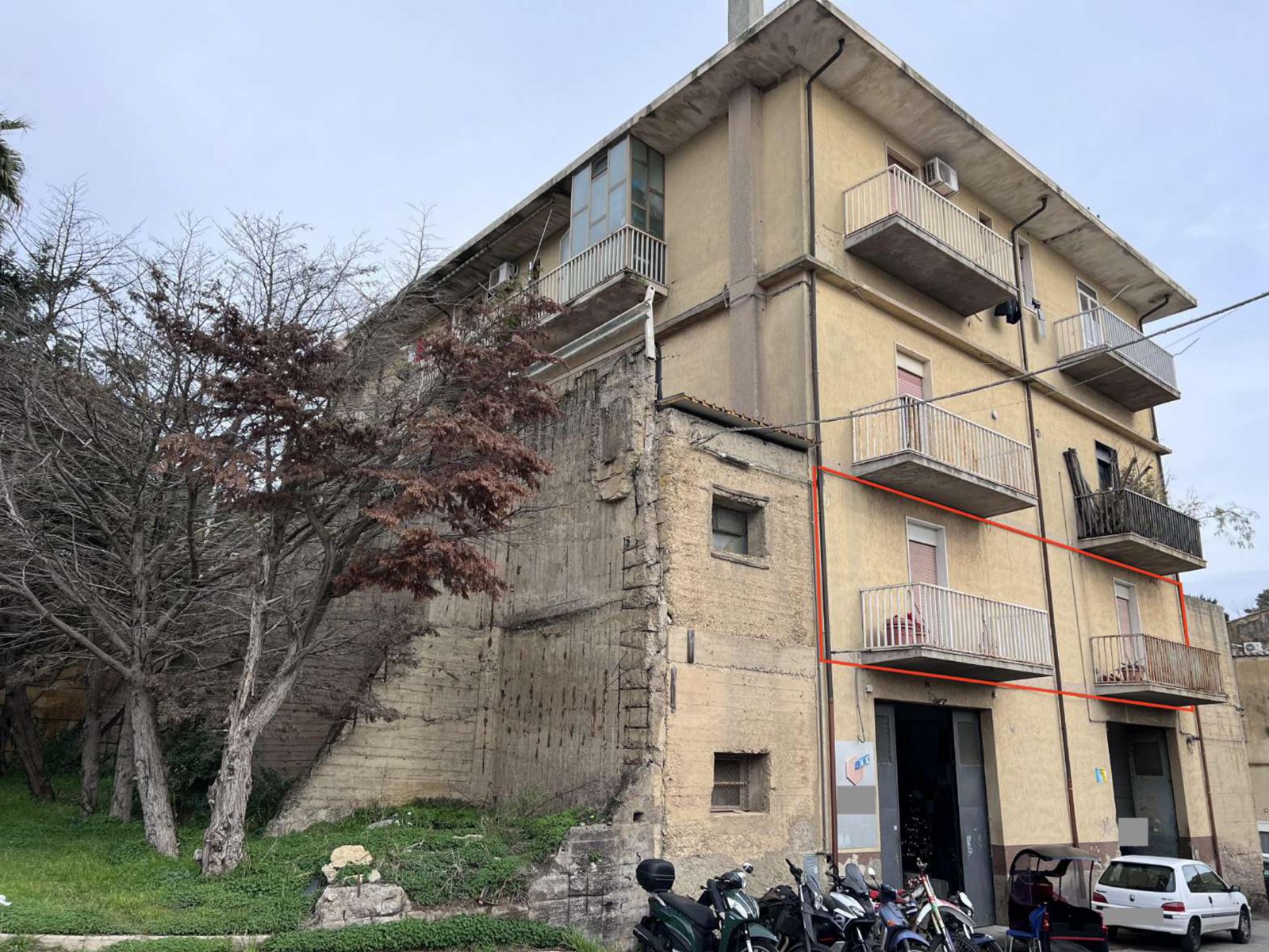 Immobile commerciale a Caltagirone